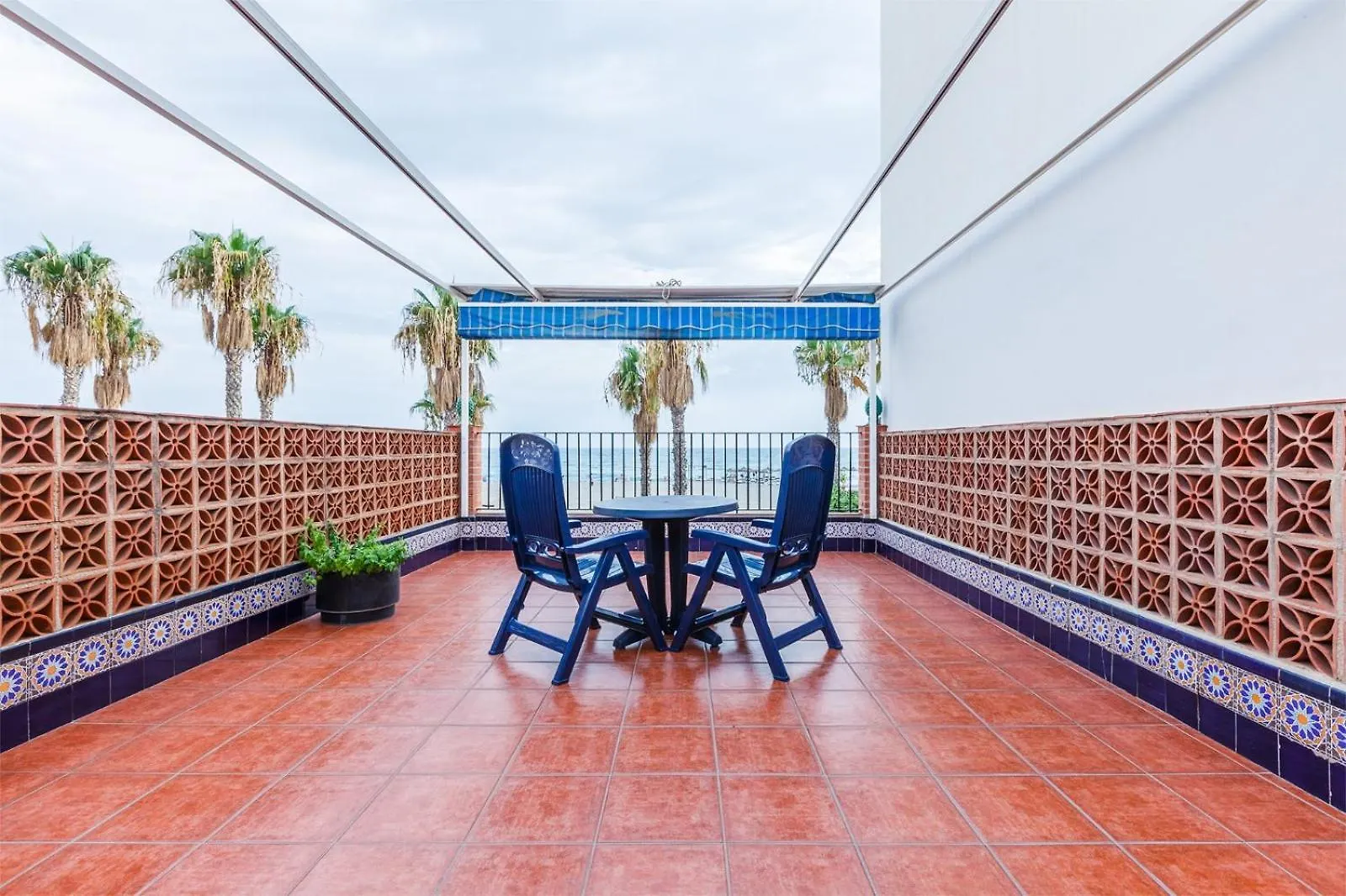 شقة Apartamento Playa Las Palmeras كاليتا دي فيليز